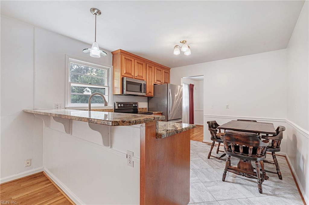 142 Linbrook Dr Drive Newport News VA 23602