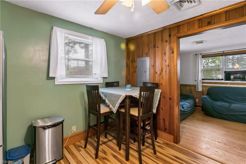 5444 Old Concord Lane Gloucester VA 23061