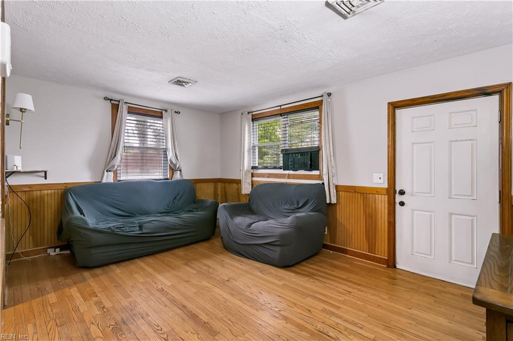 5444 Old Concord Lane Gloucester VA 23061