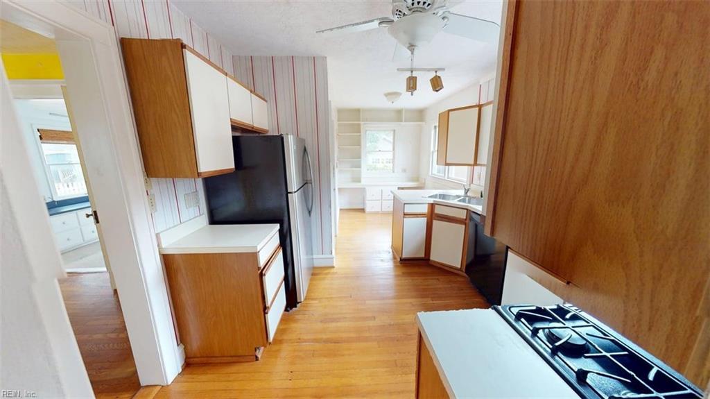 76 Raleigh Road Newport News VA 23601