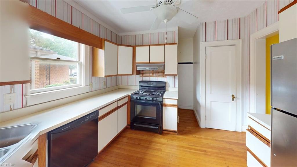 76 Raleigh Road Newport News VA 23601