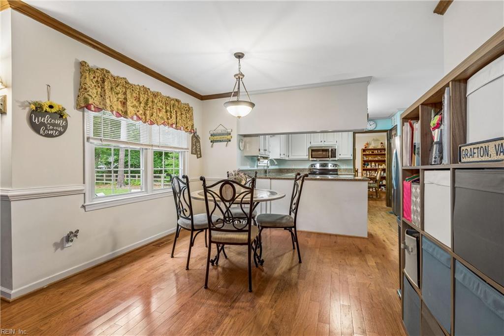 102 Edgewood Court Yorktown VA 23692