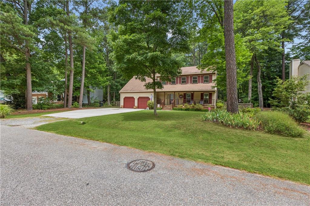 102 Edgewood Court Yorktown VA 23692