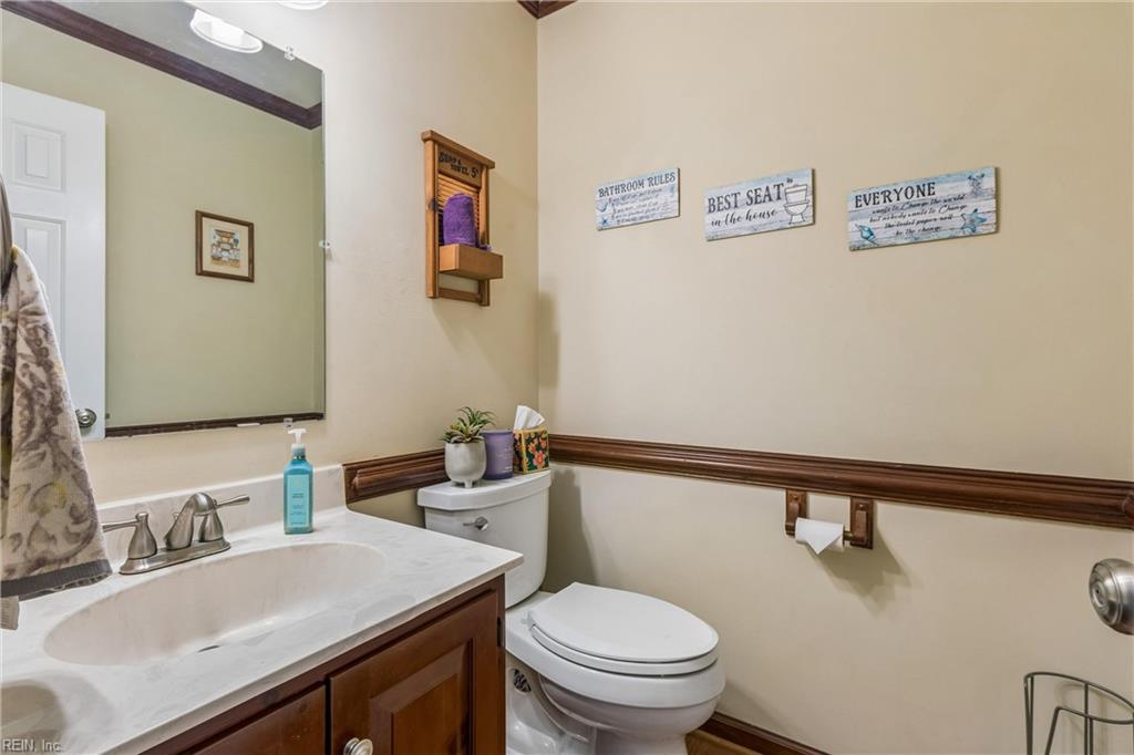 102 Edgewood Court Yorktown VA 23692