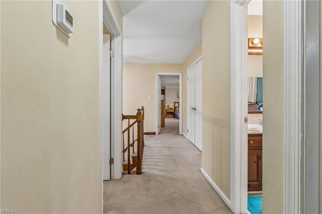 102 Edgewood Court Yorktown VA 23692