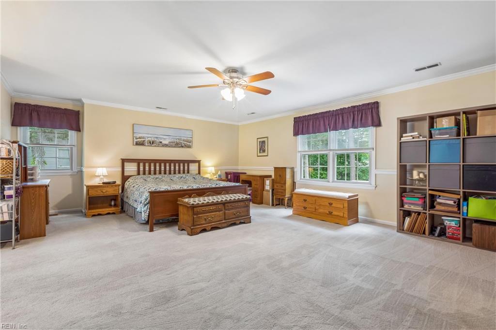 102 Edgewood Court Yorktown VA 23692