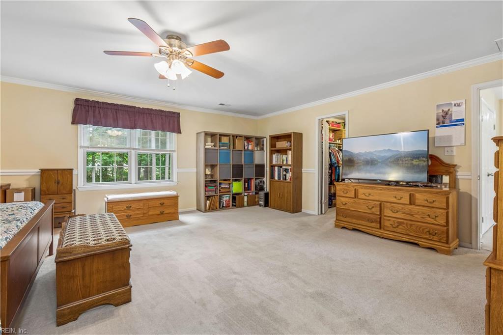 102 Edgewood Court Yorktown VA 23692