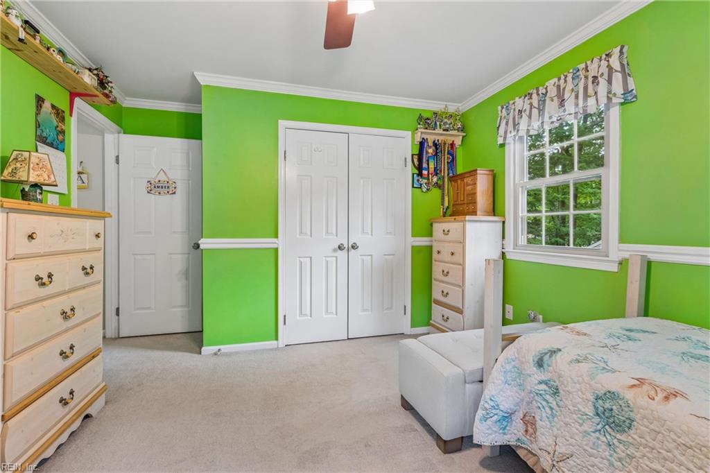 102 Edgewood Court Yorktown VA 23692