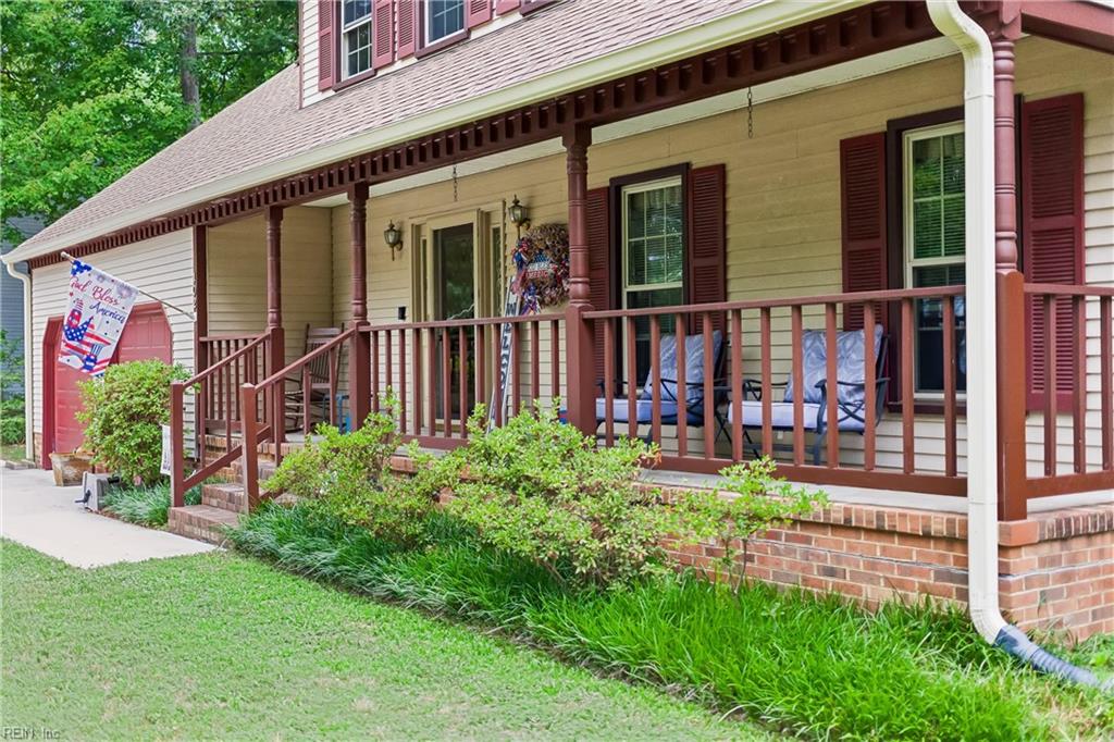 102 Edgewood Court Yorktown VA 23692