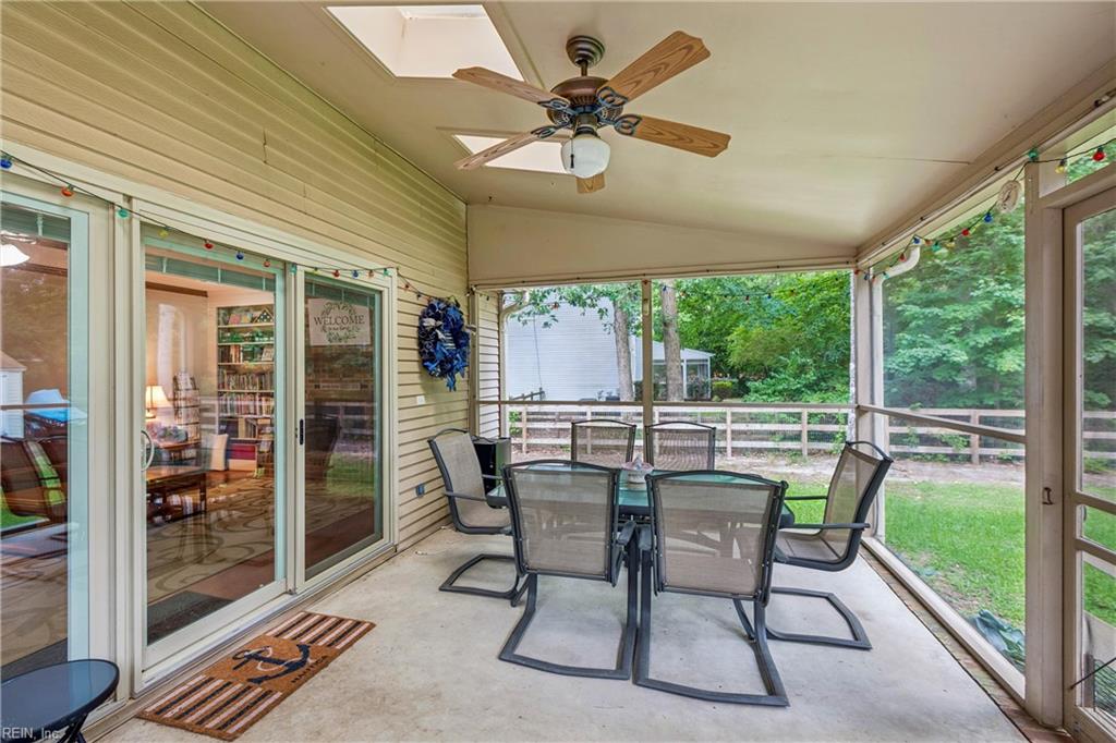 102 Edgewood Court Yorktown VA 23692