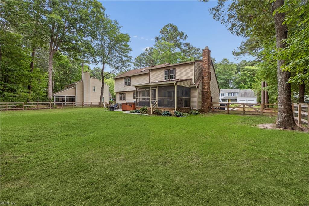 102 Edgewood Court Yorktown VA 23692