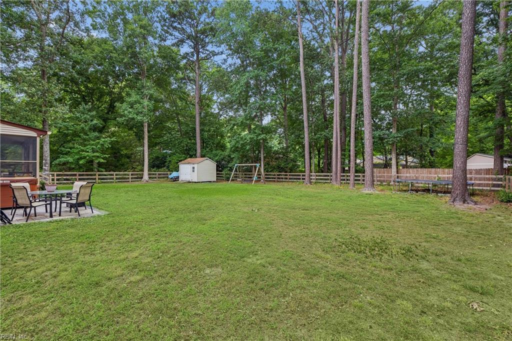 102 Edgewood Court Yorktown VA 23692