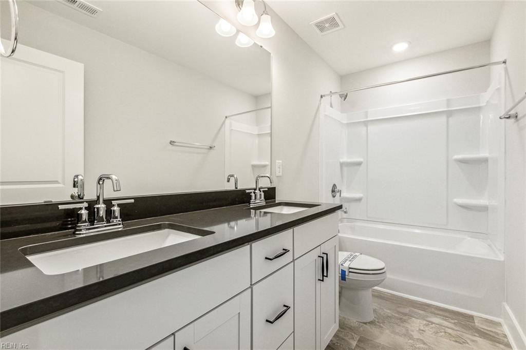 2022 Swiss Lane Gloucester VA 23061