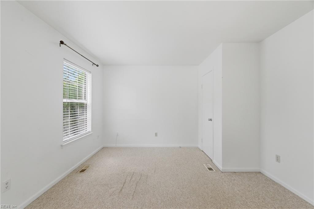 304 Susan Newton Lane Yorktown VA 23693