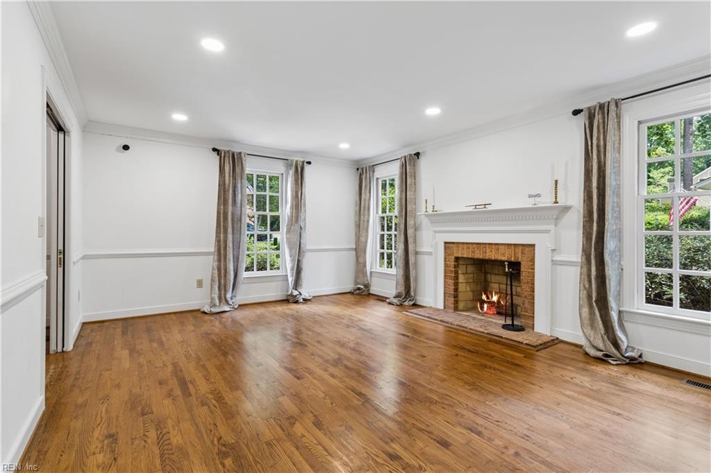 112 Barrett Place Williamsburg VA 23185