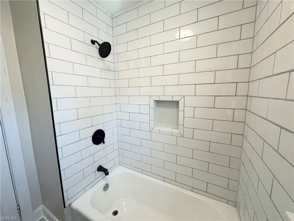 132 Ash Avenue Newport News VA 23607