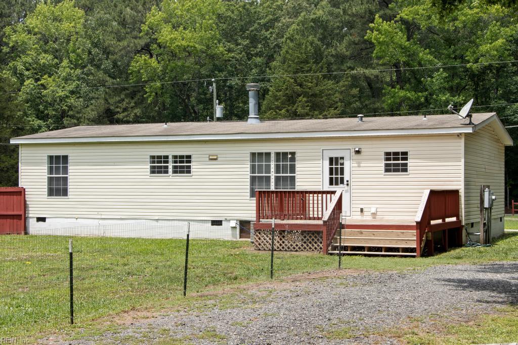 3864 Cappahosic Road Gloucester VA 23061
