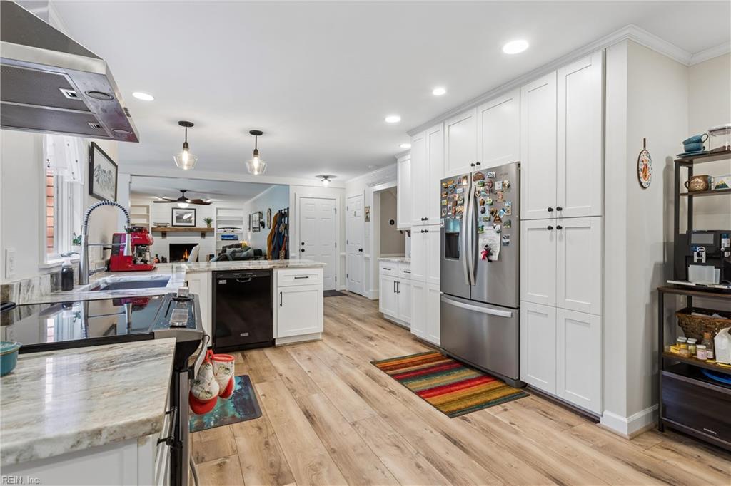 609 E Woodland Drive Yorktown VA 23692