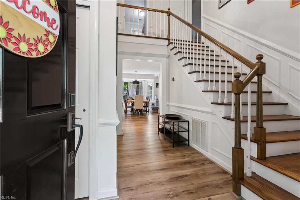 609 E Woodland Drive Yorktown VA 23692