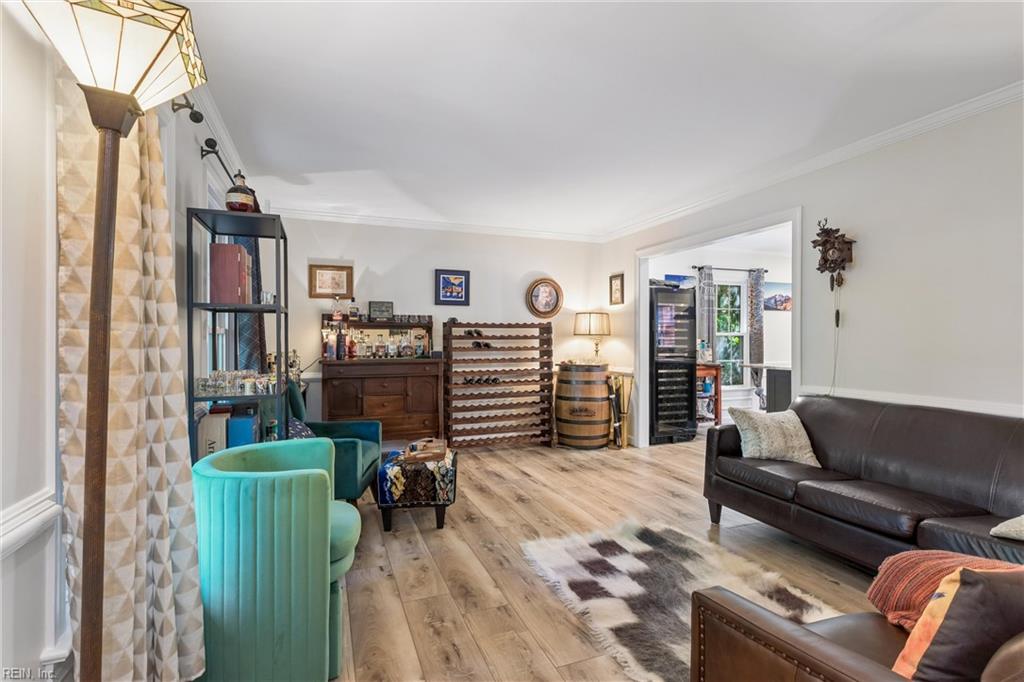 609 E Woodland Drive Yorktown VA 23692