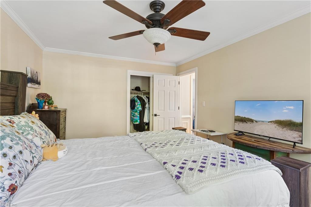 609 E Woodland Drive Yorktown VA 23692