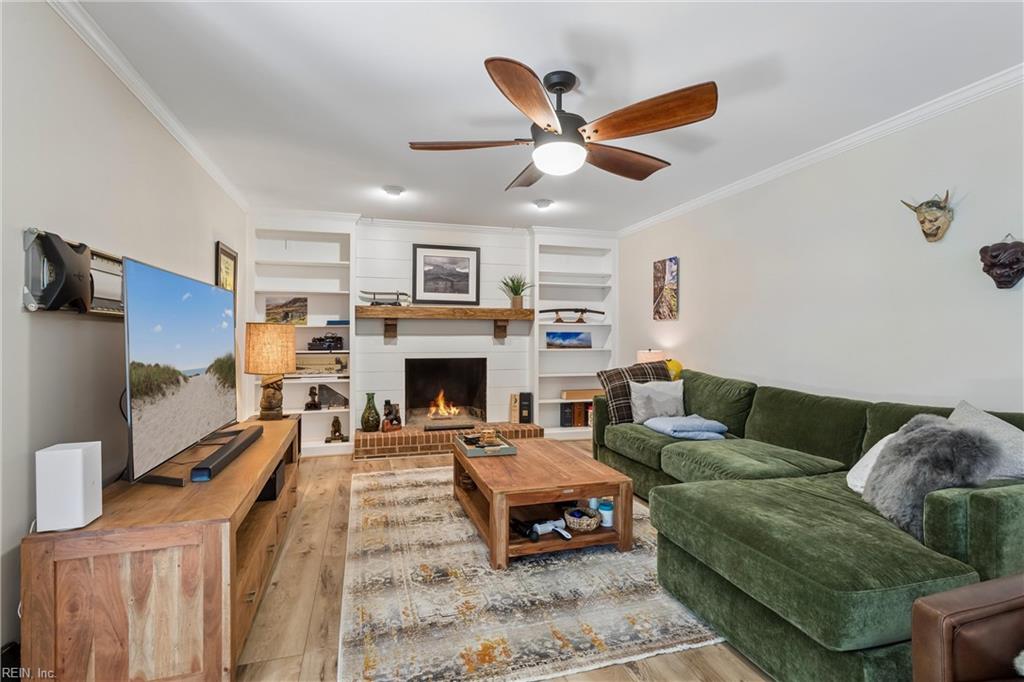 609 E Woodland Drive Yorktown VA 23692