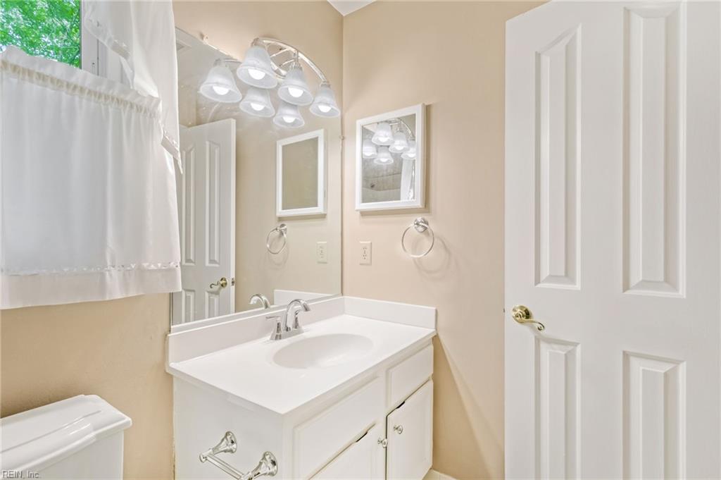 892 Little Dean Circle Newport News VA 23608