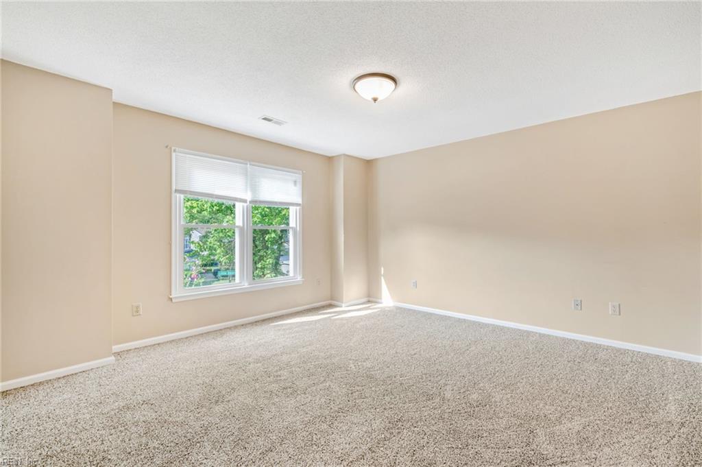 892 Little Dean Circle Newport News VA 23608