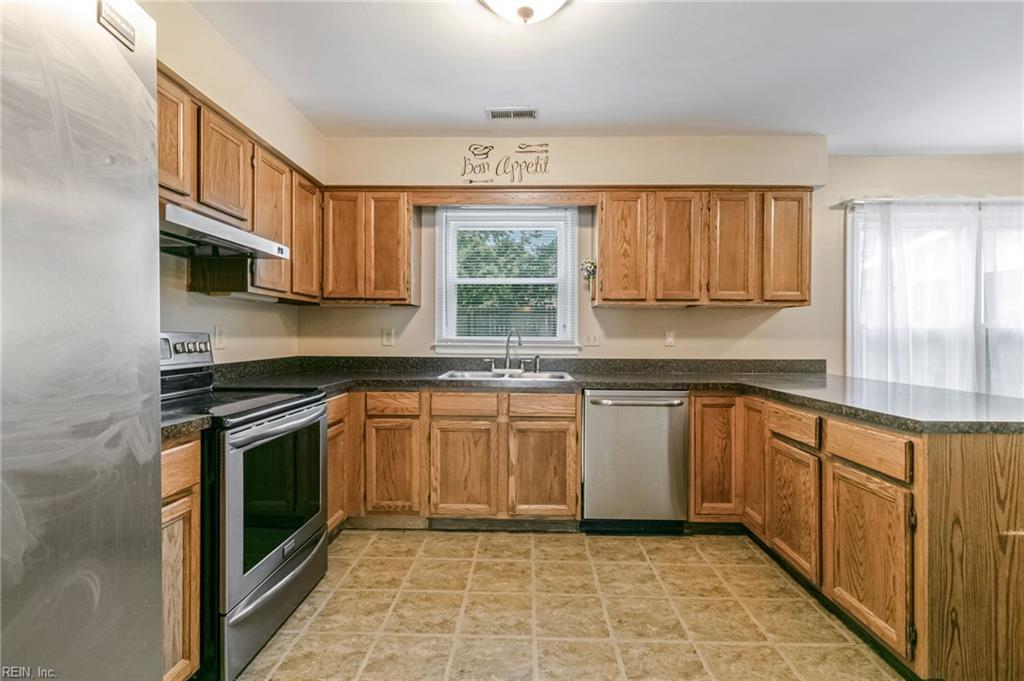 892 Little Dean Circle Newport News VA 23608