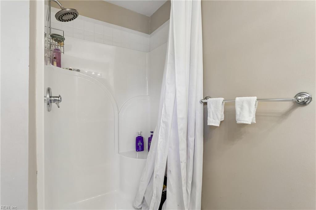 304 Autumn Way Yorktown VA 23693