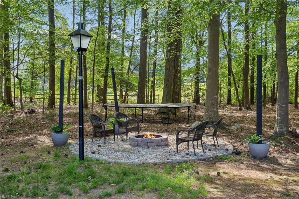 304 Autumn Way Yorktown VA 23693