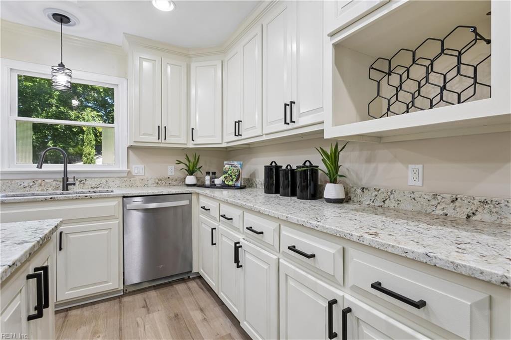 99 W Rexford Drive Newport News VA 23608