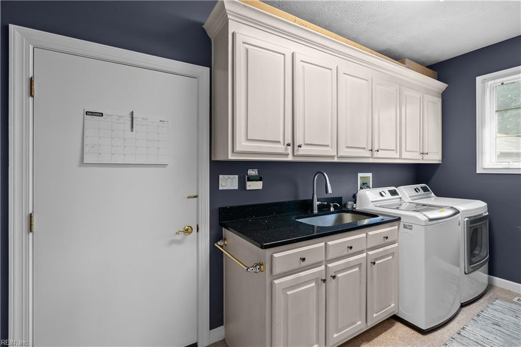101 Barrington Lane Yorktown VA 23693