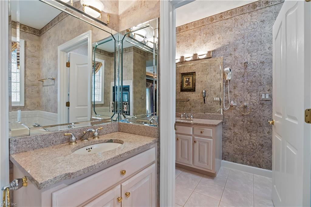 101 Barrington Lane Yorktown VA 23693