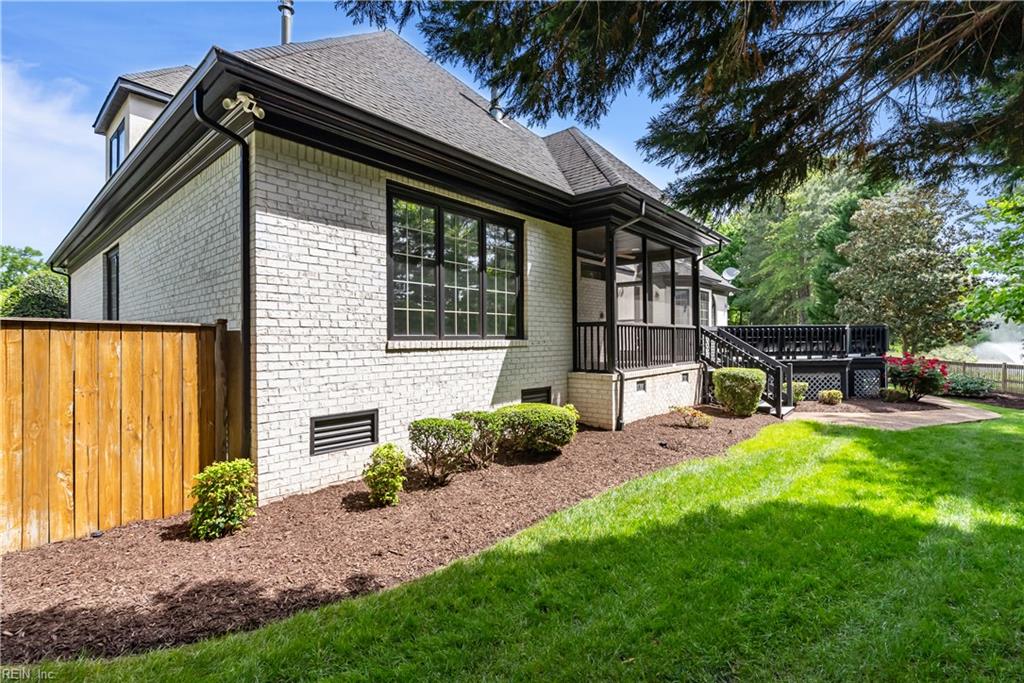 101 Barrington Lane Yorktown VA 23693