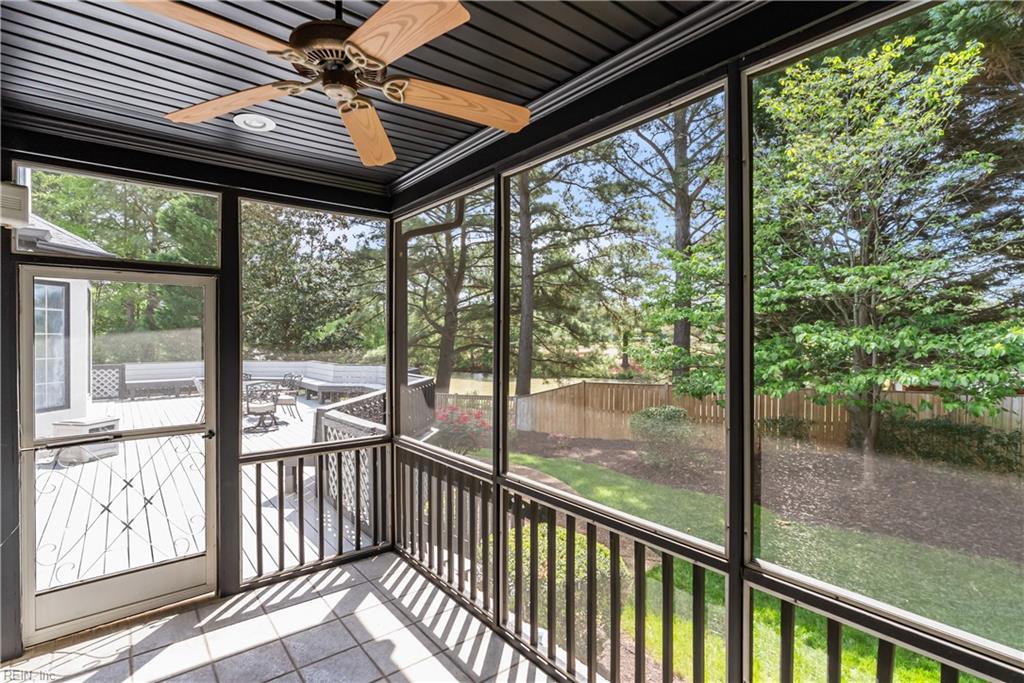 101 Barrington Lane Yorktown VA 23693