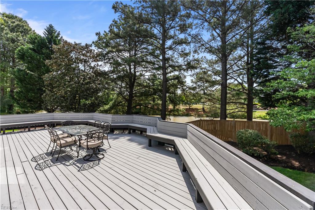 101 Barrington Lane Yorktown VA 23693
