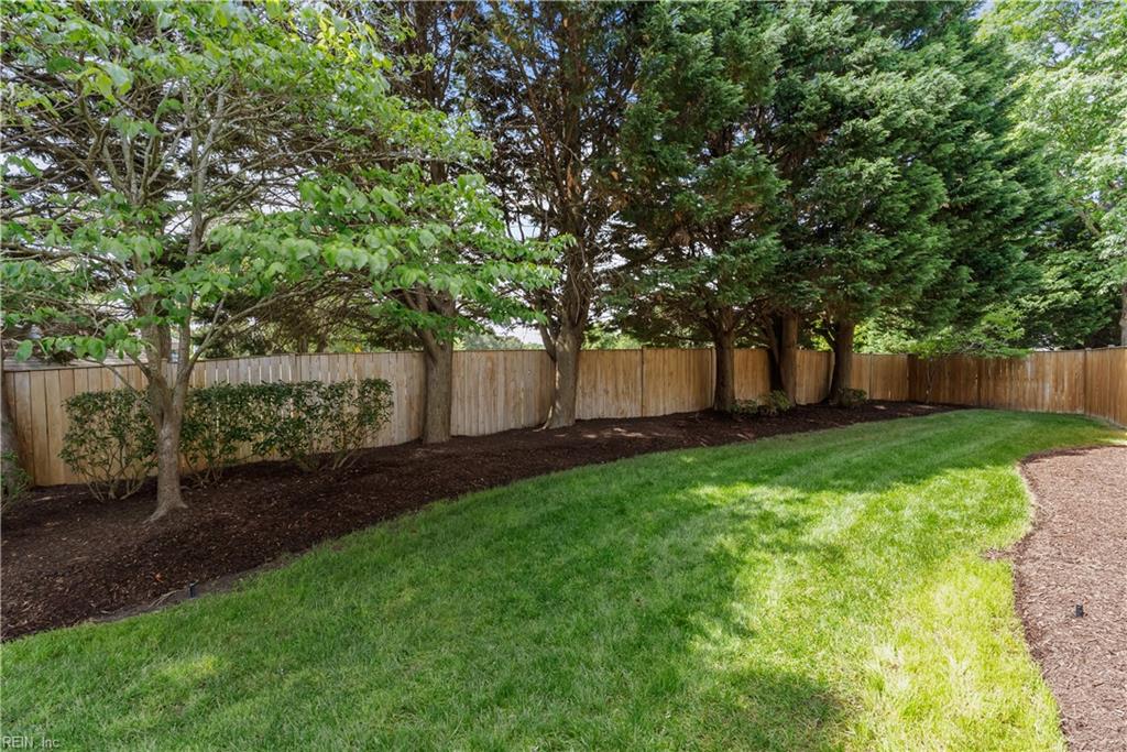 101 Barrington Lane Yorktown VA 23693