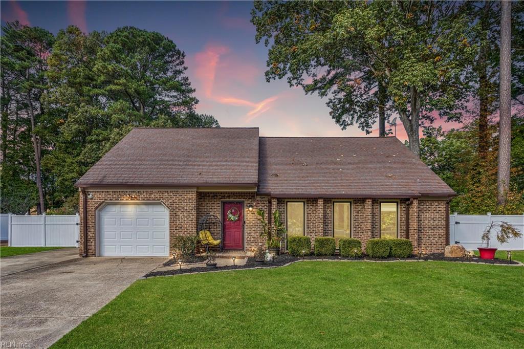 8 Liberty Cir Circle Newport News VA 23602