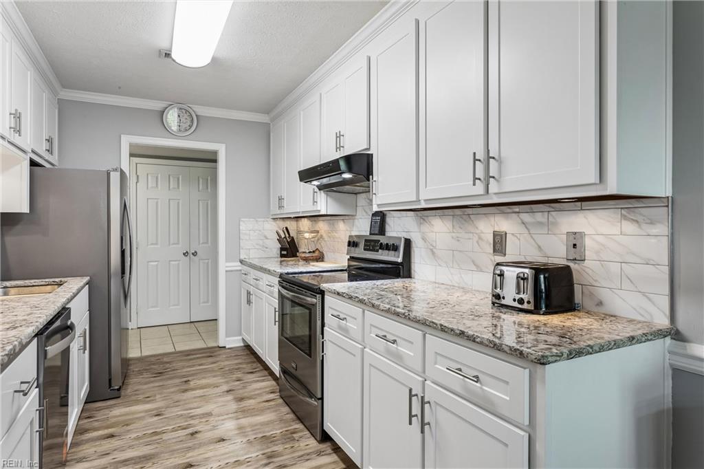8 Liberty Cir Circle Newport News VA 23602