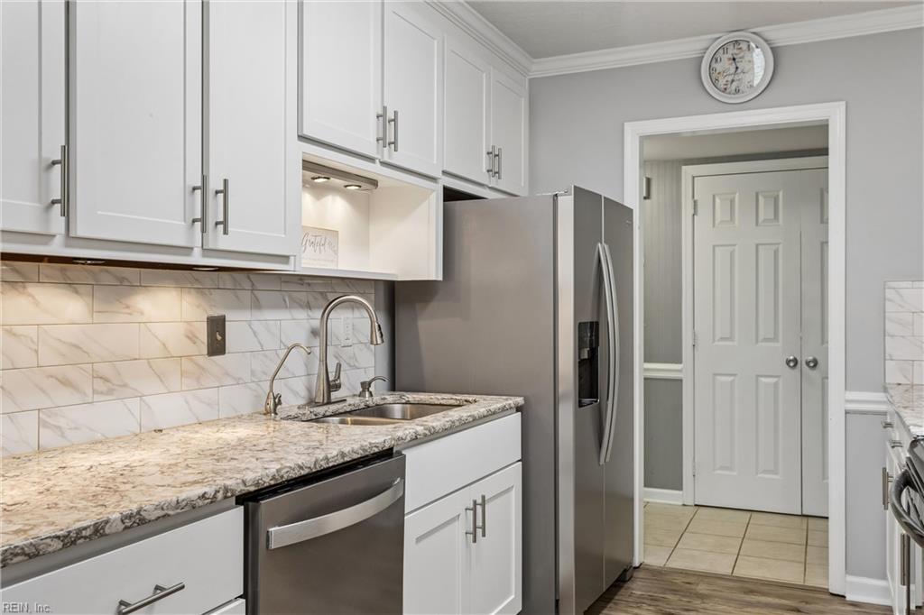 8 Liberty Cir Circle Newport News VA 23602
