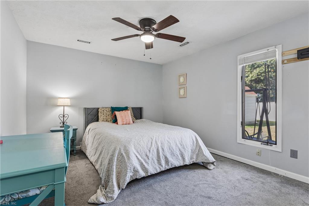 8 Liberty Cir Circle Newport News VA 23602