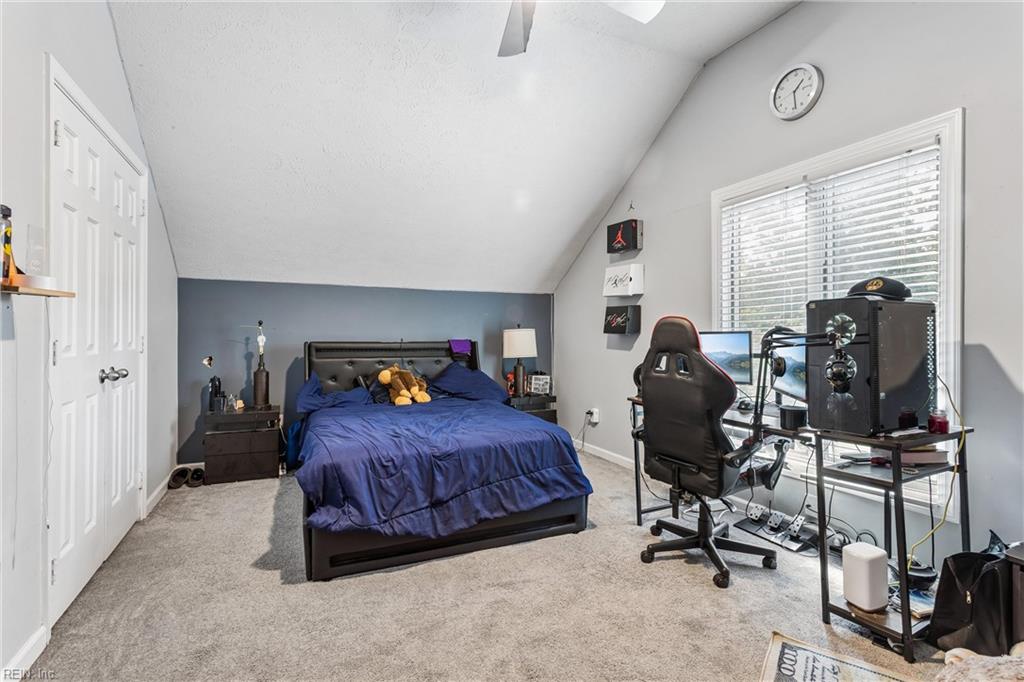 8 Liberty Cir Circle Newport News VA 23602