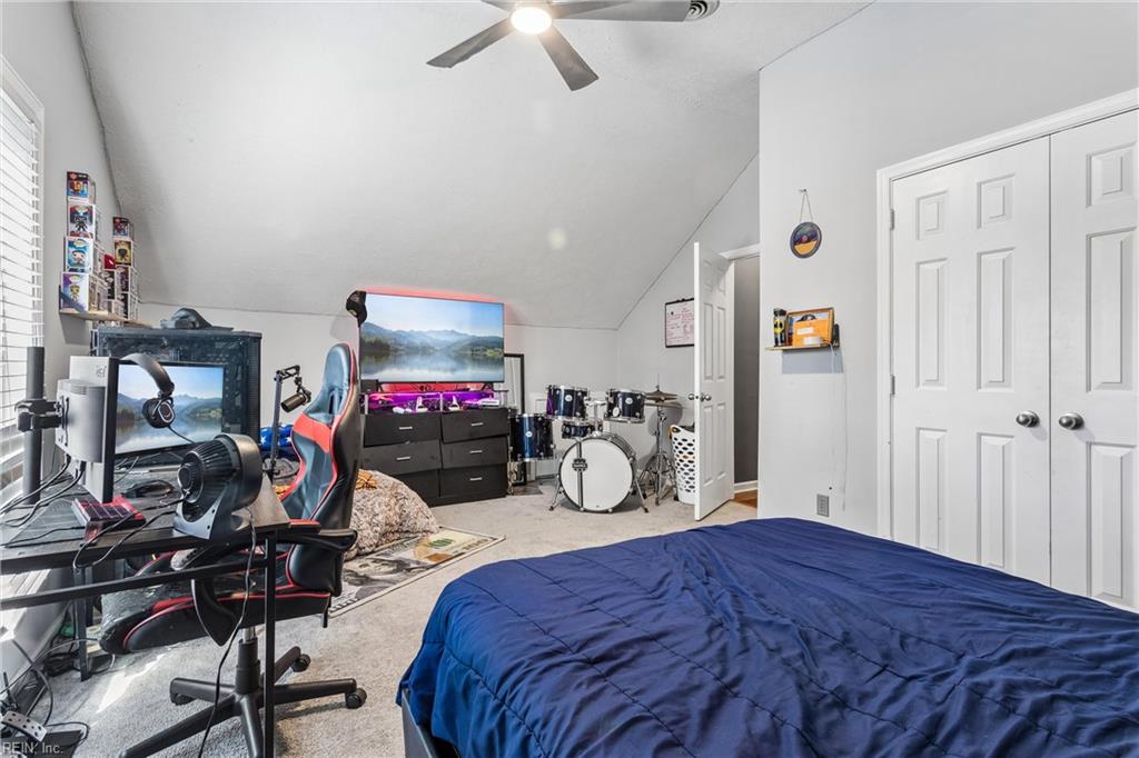 8 Liberty Cir Circle Newport News VA 23602