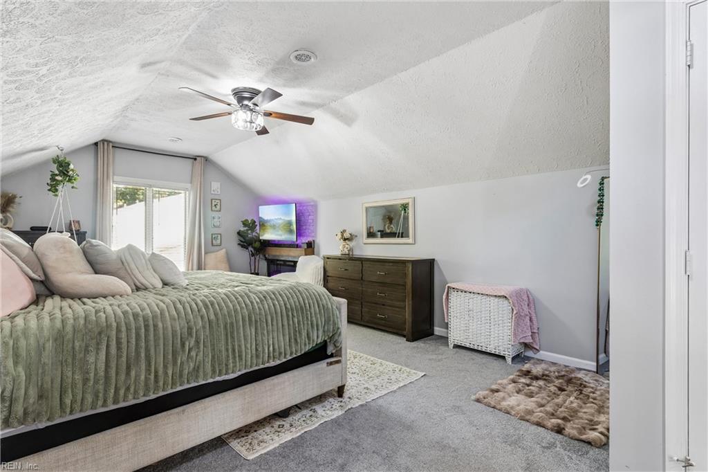 8 Liberty Cir Circle Newport News VA 23602