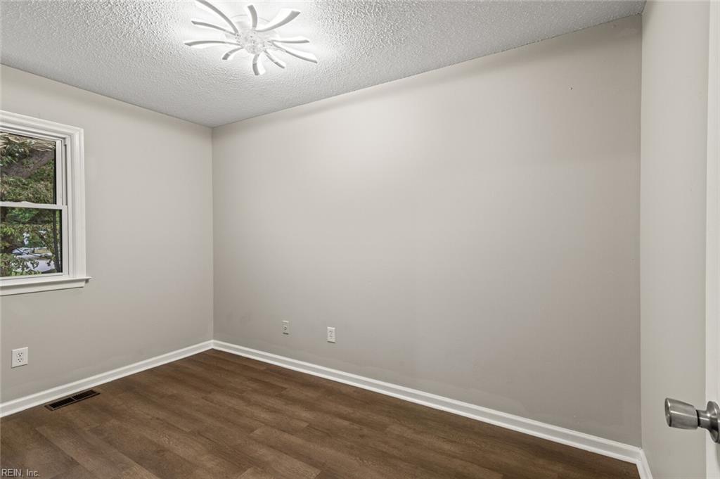 300 Colony Road Newport News VA 23602