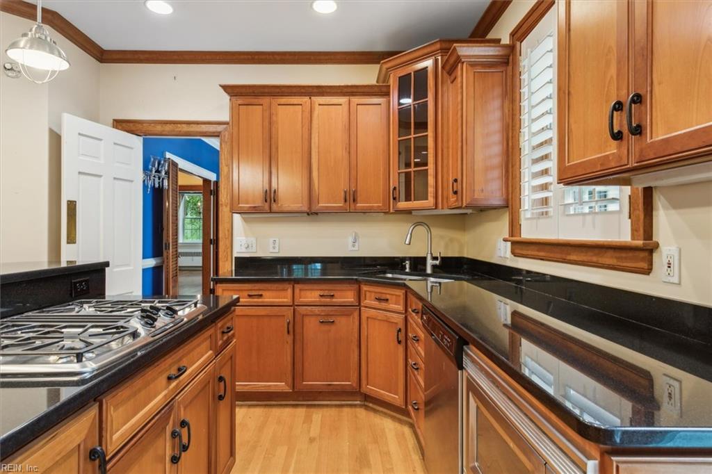 601 Riverside Drive Newport News VA 23606