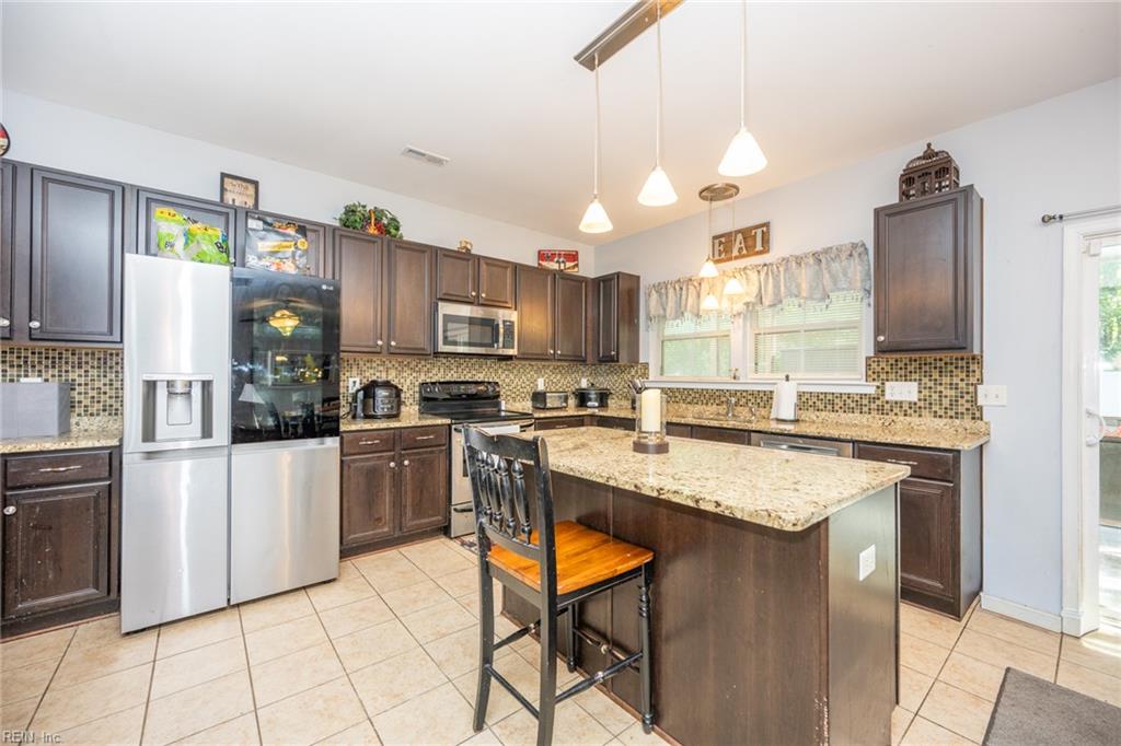 108 Foster Road Yorktown VA 23690