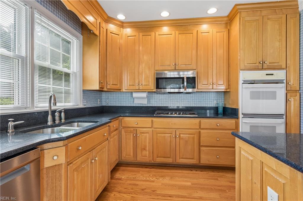 402 Comfort Cove Newport News VA 23606