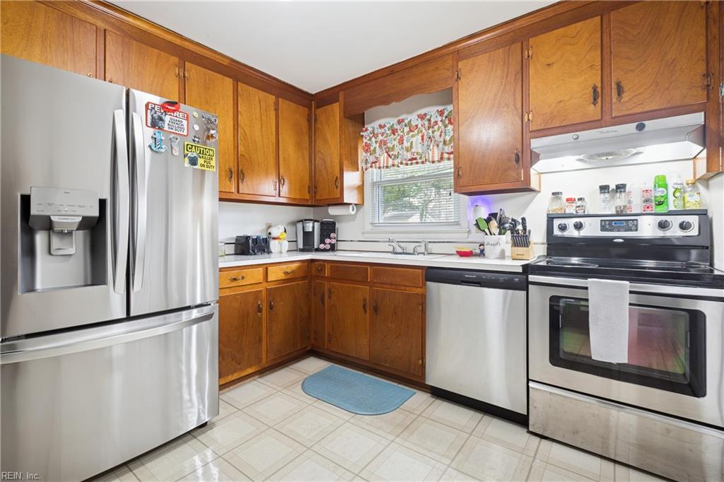 176 Hawthorne Drive Newport News VA 23602